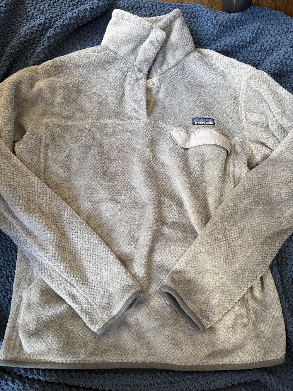 Patagonia Light Gray Fleece Snap-T Pullover